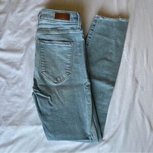 Abercrombie Harper Low Rise Ankle skinny jeans